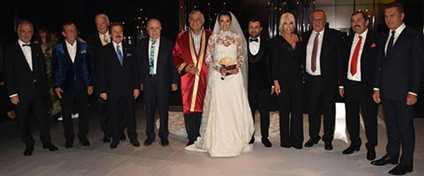 2.-yazi-icin-cavit-caglar-nikah-tanigi,-ferruh-tasdemir-dugunu.jpg