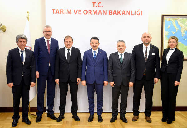 4.-yazi-icin-hakan-cavusoglu,-ayhan-salman,-ali-ozkan,-bekir-aydin,-tarim-ve-ormarn-bakani-bekir-pakdemirli.jpg