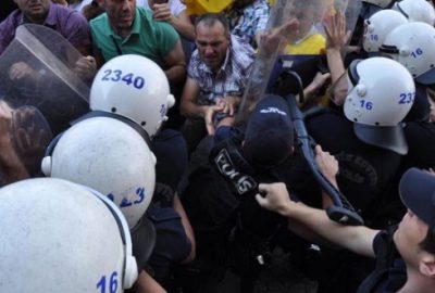 Bursa`da protesto yürüyüşünde arbede