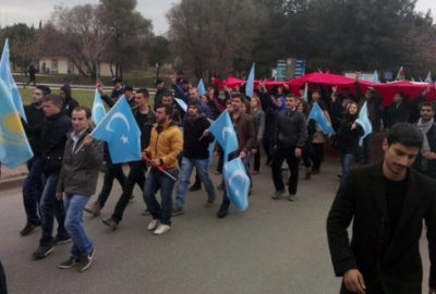 UÜ`de Uygur protestosu