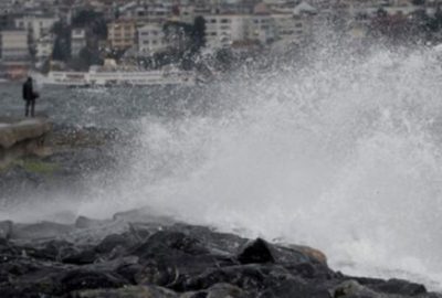 İstanbul’da 1 kadını dalga yuttu