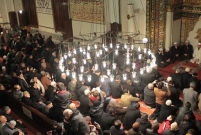 Bursa Ulu Camii kandilde hınca hınç doldu