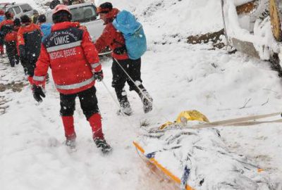 Bursa’da hamile kadın ve oğlu için 30 saatlik karla savaş!