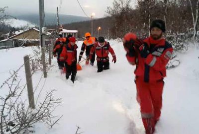 Bir metre karda hayata dönüş operasyonu!