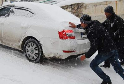 Kar Orhaneli’de hayatı olumsuz etkiliyor