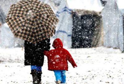 Beklenen kar başladı, 2 ilde okullar tatil