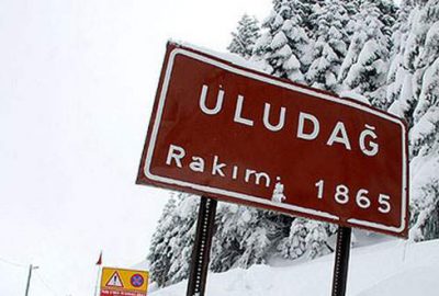 Uludağ yolu yoğun kar yağışı nedeniyle kapandı