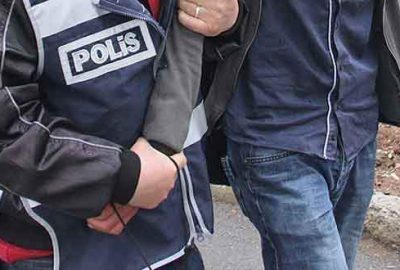 17 polis tutuklandı