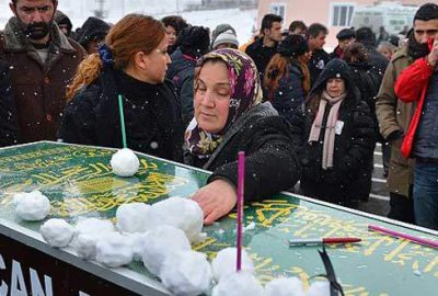 Gazeteci Köklü son yolculuğuna uğurlandı