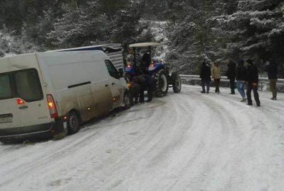 Kar dağ ilçelerinde de hayatı olumsuz etkiliyor