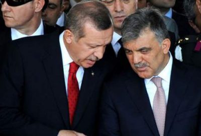 Abdullah Gül siyasete mi dönüyor?