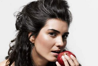 Tuba Büyüküstün için