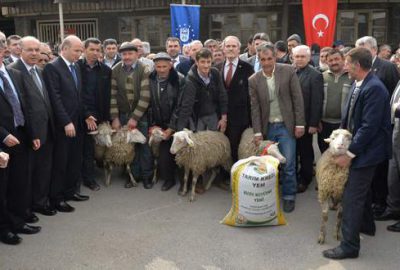 Bursa’da çiftçinin yüzü Büyükşehir’le güldü