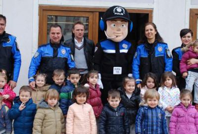 ‘Emine Örnek’li minikler polis bayramını kutladı