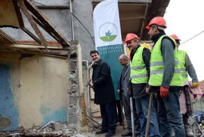 İlk balyozu Başkan Dündar vurdu