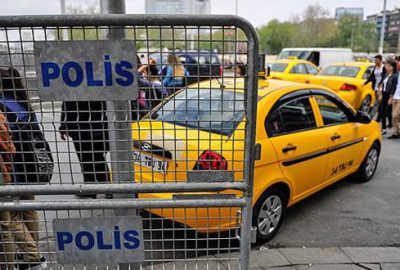 Taksim’e çıkan yollar kapatıldı