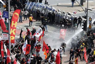 Taksim’e yürümek isteyen gruba müdahale