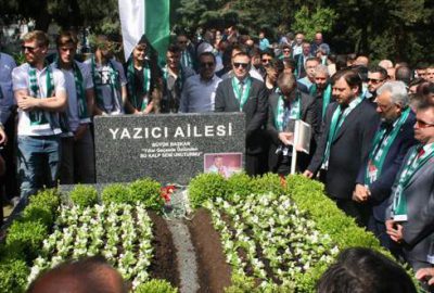 Yazıcı, mezarı başında anıldı