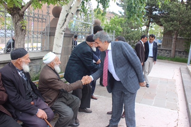 AK Partili Fırat: Oyunlara Gelmeyin!