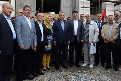 Arınç’tan Demirtaş Camii’ne övgü