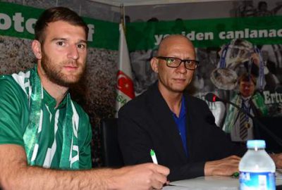 Bursaspor Berisha ile sözleşme imzaladı