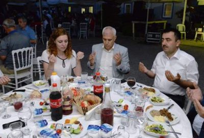 Nilüfer ailesi iftarda bir araya geldi