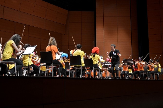 Başkan Ataç, İstanbul Müzik Festivali Kapsamındaki Panele Katıldı