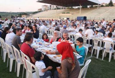 Göçmen Konutları’nda büyük iftar