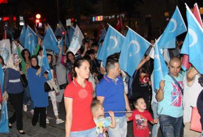 Çin’deki zulme simitli iftar protestosu