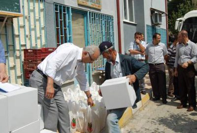 Tatlıoğlu’ndan personele erzak