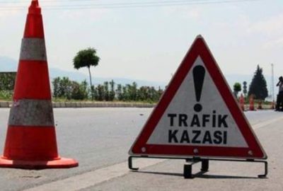 Önce kaza yaptı, sonra unuttuğu eşyalarını çaldırdı