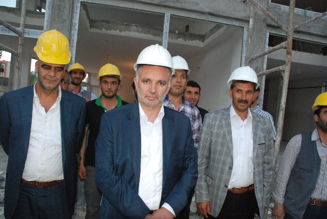 HDP’li Bilgen İnşaat İşçileriyle İftar Yaptı