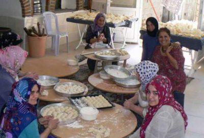 Örnekköylü kadınlardan ekonomiye katkı