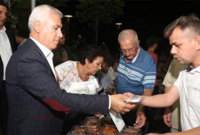 Bozbey 2 bin 500 kişi ile iftar açtı