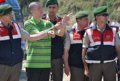 Vahşi cinayeti mahkeme heyetine canlandırdı