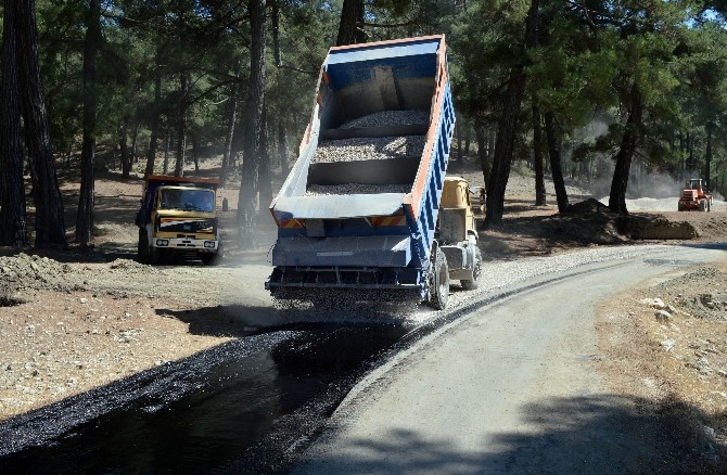 Çamlıköy Ve Aklar’da 25 Yıl Sonra Yaşanan Asfalt Sevinci