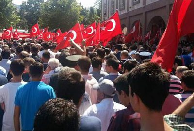 Onbinlerce Bursalı, Şehit Yarbay’ını uğurladı