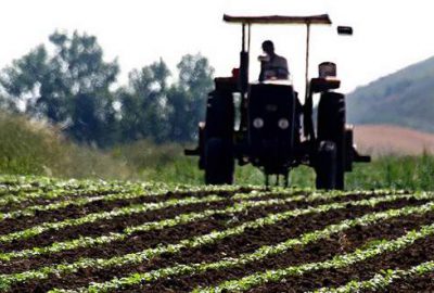 Tarlaları otopilotlu traktörler sürecek