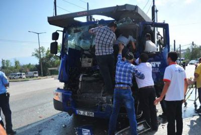 Bursa’da zincirleme kazada can pazarı