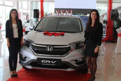 Yeni CR-V beğeni topluyor