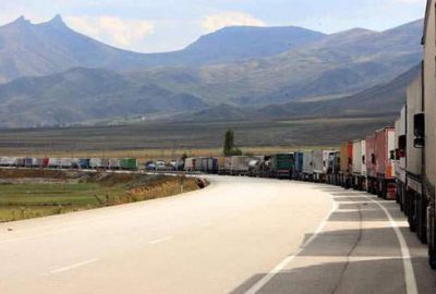 İran sınırında 16 kilometrelik TIR kuyruğu