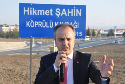 Hikmet Şahin’in ismi kavşağa verildi