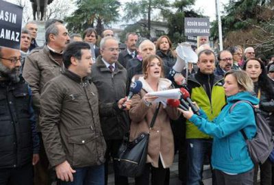 Dündar ve Gül’ün tutuklanmasına tepki