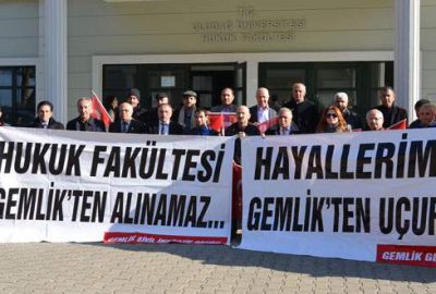 Hukuk Fakültesi’nin taşınmasına tepki