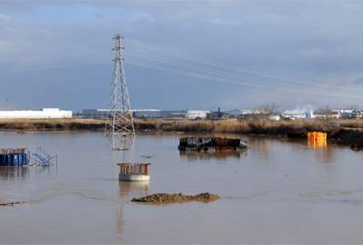 Otoyol inşaatı sular altında