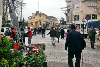 Orhaneli göçü durduramıyor