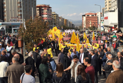 Bursa’da eğitimcilerden ‘ceza’ yürüyüşü