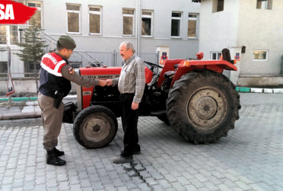 Çalındığından haberi olmadığı traktörünü jandarma buldu