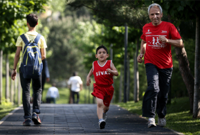 ‘Gardiyan atlet’ten oğlu anısına geleneksel ‘mini maraton’