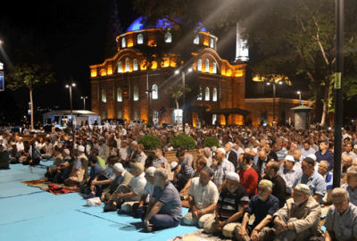 Bursa’da ‘Seccadeni Al Gel’ etkinliği